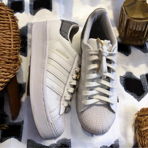 Adidas White Sneakers with Gold and Black Accents RARE - Picture 3 of 17